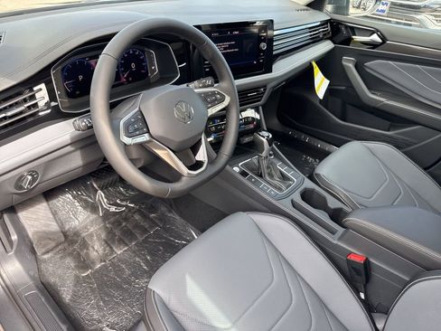 New 2025 Volkswagen Jetta SEL image 10