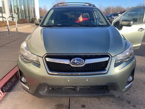 Used 2016 Subaru Crosstrek Touring image 3