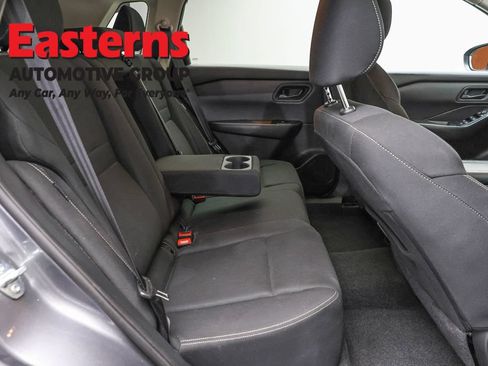 Used 2024 Nissan Rogue S AWD/4WD image 24