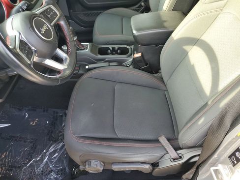 Used 2020 Jeep Gladiator Rubicon w/ Trailer Tow Package image 18