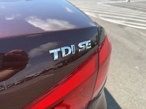 Used 2013 Volkswagen Passat TDI SE FWD image 9