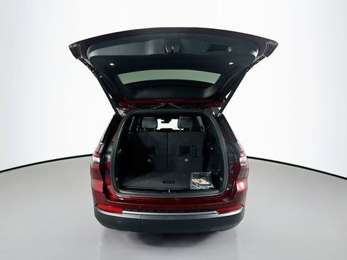 New 2026 Jeep Grand Cherokee L 2WD image 16