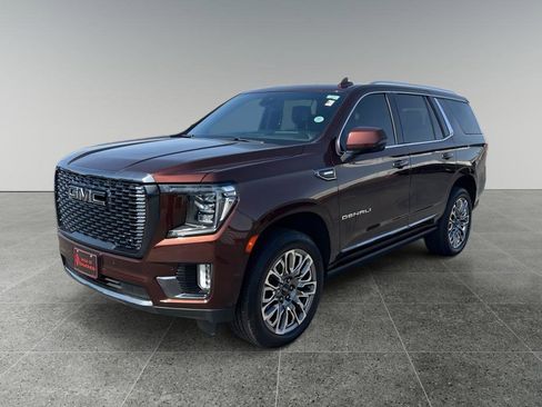 Used 2023 GMC Yukon Denali Ultimate image 3