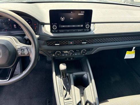 Used 2023 Honda Accord EX image 8