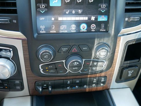 Used 2016 RAM 1500 Laramie w/ Convenience Group AWD/4WD image 23