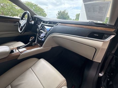 Certified 2019 Cadillac XTS Luxury FWD image 28