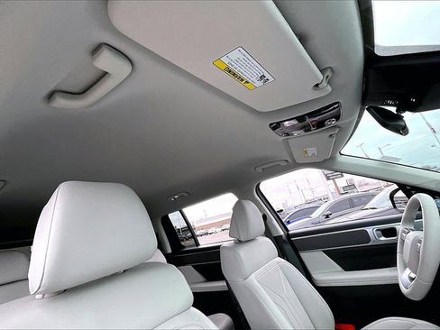 Used 2026 Hyundai Santa Fe SEL image 22