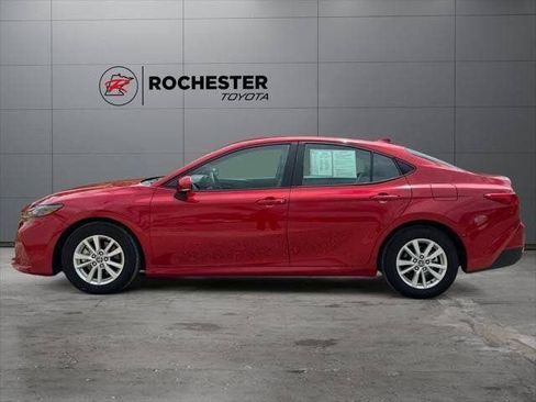 Used 2025 Toyota Camry LE FWD image 92