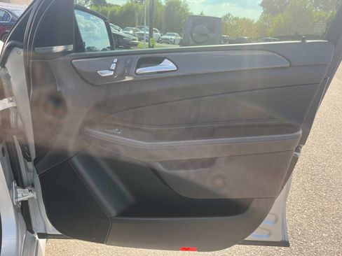 Certified 2018 Mercedes-Benz GLE 43 AMG 4MATIC image 23