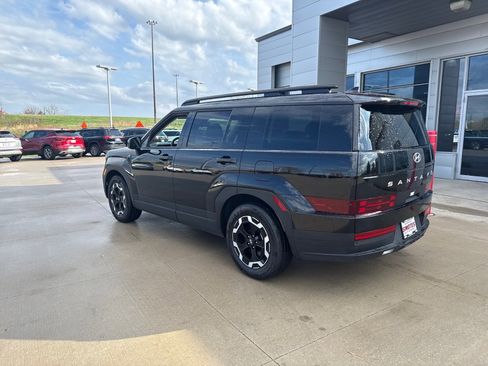 Used 2026 Hyundai Santa Fe SEL image 2