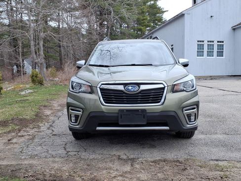Used 2020 Subaru Forester Touring image 2