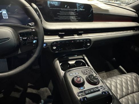 New 2026 Genesis G90 3.5T Prestige image 25