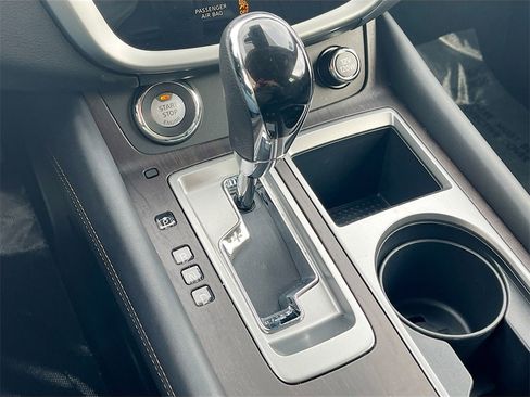 Used 2023 Nissan Murano Platinum w/ Cargo Package image 17