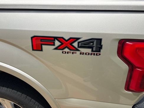 Used 2018 Ford F150 King Ranch w/ Equipment Group 601A Luxury AWD/4WD image 8