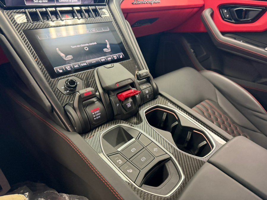 Used 2023 Lamborghini Urus S AWD/4WD image 68