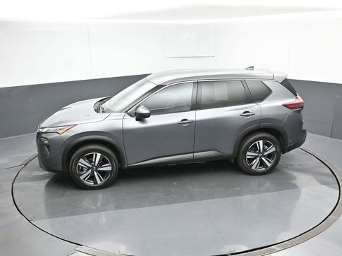Used 2024 Nissan Rogue SL AWD/4WD image 47