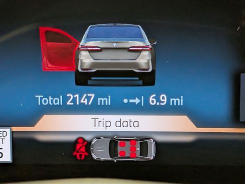 Certified 2026 BMW 530i w/ Premium Package image 24