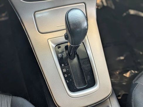 Used 2015 Nissan Sentra SV FWD image 12