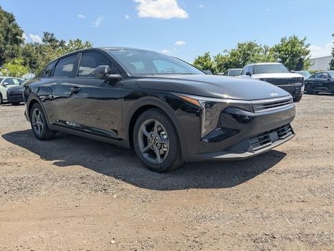 New 2026 Kia K4 FWD image 7