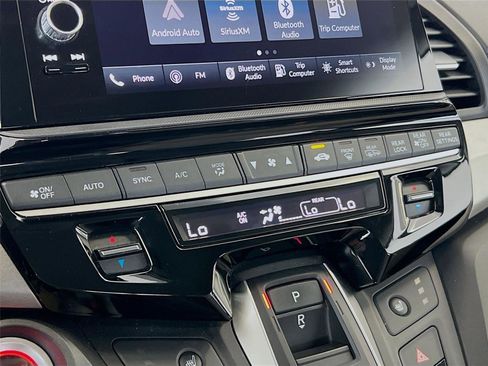 Used 2025 Honda Odyssey EX-L image 9