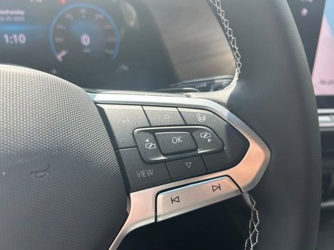 New 2026 Volkswagen Atlas SE image 17