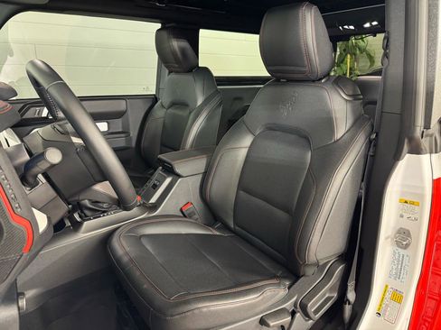 Used 2025 Ford Bronco Stroppe Edition image 14