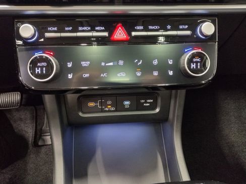 New 2026 Hyundai Tucson Limited image 32