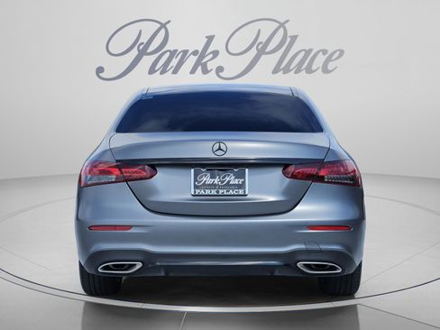 Used 2023 Mercedes-Benz E 350 Sedan image 4