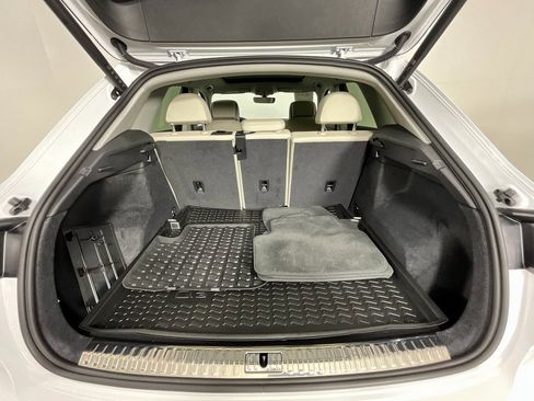 Used 2024 Audi Q3 2.0T Premium w/ Convenience Package image 27