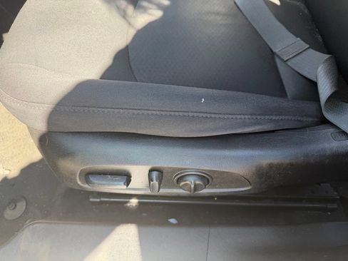 Used 2022 Chevrolet Malibu LT FWD image 14