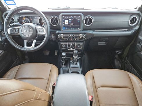 Used 2021 Jeep Wrangler Unlimited Sahara AWD/4WD image 15