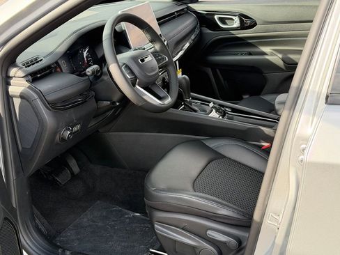 New 2026 Jeep Compass Latitude AWD/4WD image 10