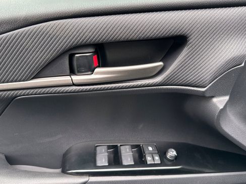 New 2026 Toyota Camry SE FWD image 11
