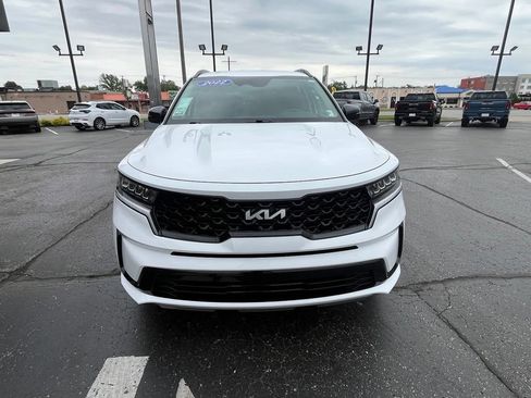 Used 2022 Kia Sorento S FWD image 10