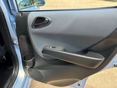 Used 2008 Honda Fit Sport image 41