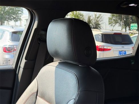 Used 2020 Chevrolet Blazer RS image 11