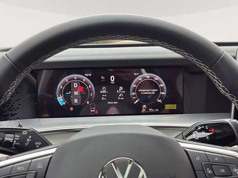 New 2026 Volkswagen Tiguan SE AWD/4WD image 34