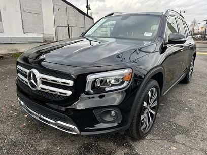 Used 2023 Mercedes-Benz GLB 250 4MATIC w/ Premium Package