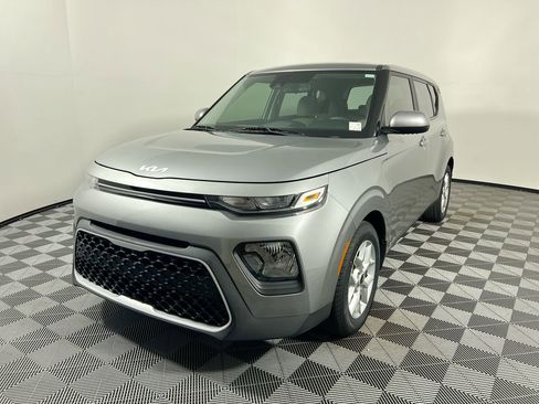 Certified 2025 Kia Soul LX w/ LX Technology Package image 8