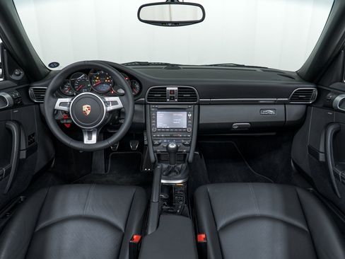 Used 2012 Porsche 911 Carrera Black Edition image 20