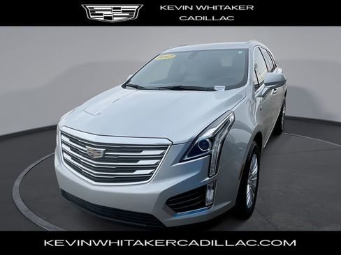 Used 2017 Cadillac XT5 FWD image 1