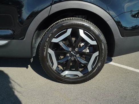 Used 2024 Kia Telluride EX w/ EX Captain's Chair Package image 43