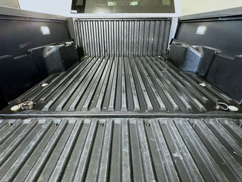 Used 2024 Toyota Tacoma TRD Off-Road image 29