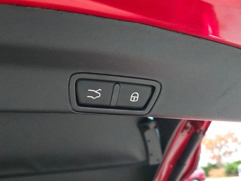 Used 2022 Alfa Romeo Stelvio Veloce image 17