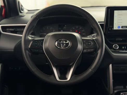 Certified 2025 Toyota Corolla Cross AWD Hybrid w/ Moonroof Package image 14