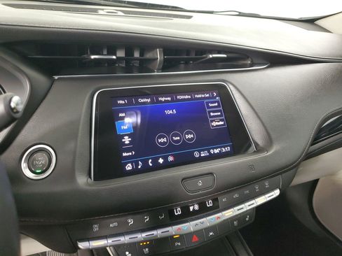 Used 2020 Cadillac XT4 Premium Luxury image 36