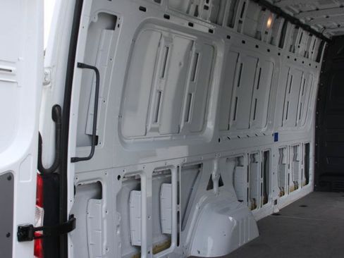 Used 2016 Mercedes-Benz Sprinter 2500 w/ Driver Efficiency Package image 20
