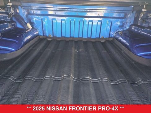 Certified 2025 Nissan Frontier PRO-4X image 31