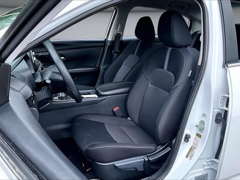 Used 2023 Nissan Sentra SV FWD image 20