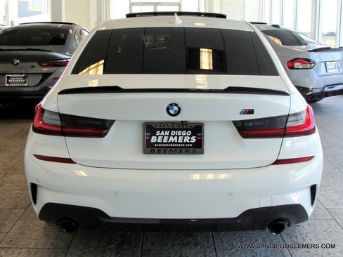 Used 2022 BMW 330i Sedan w/ M Sport Package RWD image 69